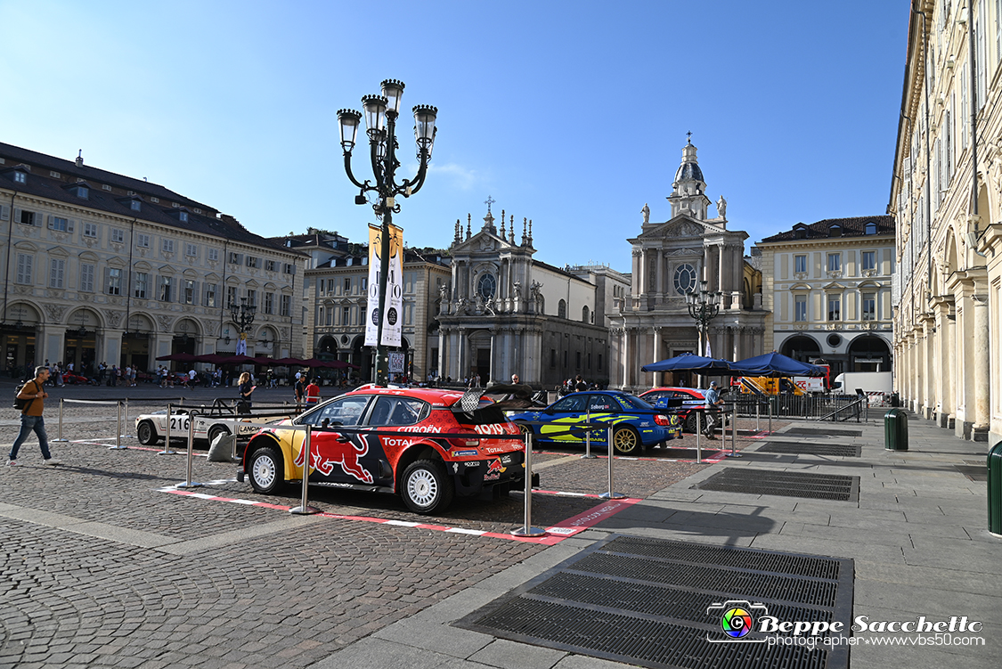 VBS_3948 - Autolook Week - Le auto in Piazza San Carlo.jpg
